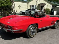 Image 2 of 7 of a 1965 CHEVROLET CORVETTE