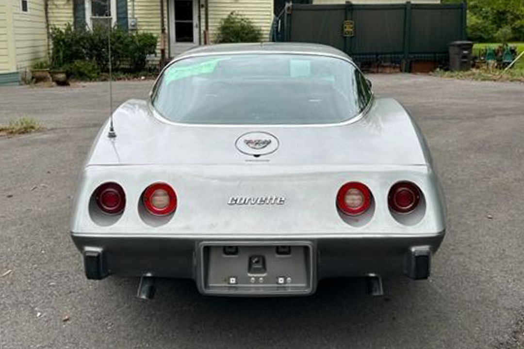 3rd Image of a 1978 CHEVROLET CORVETTE