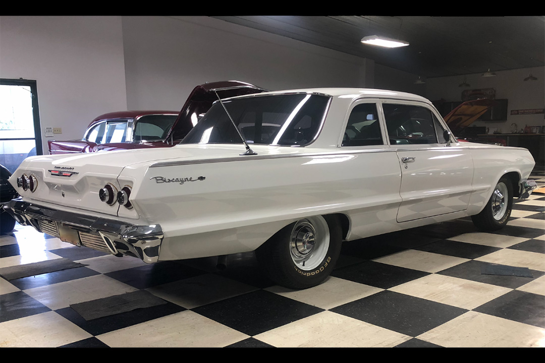 3rd Image of a 1963 CHEVROLET BISCAYNE