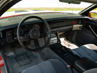 Image 11 of 19 of a 1985 CHEVROLET CAMARO