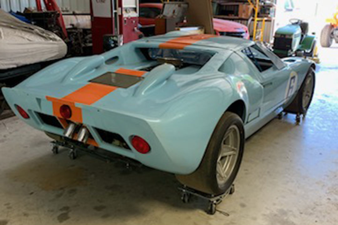3rd Image of a 1967 FORD GT