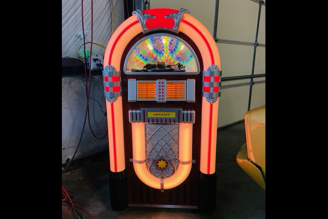 0th Image of a N/A CROSLEY JUKEBOX