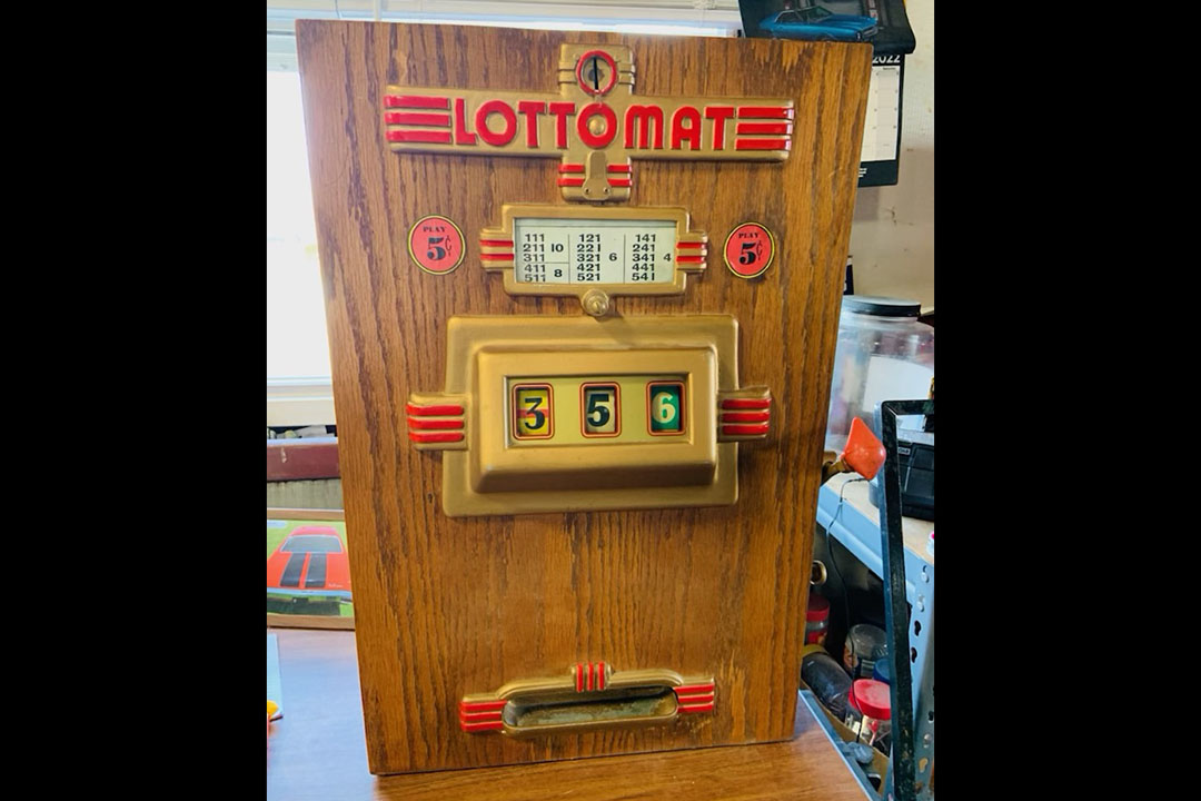 0th Image of a N/A LOTTO MAT SLOT MACHINE