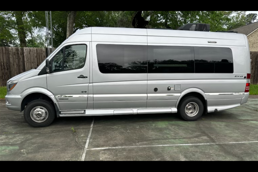 3rd Image of a 2019 MERCEDES-BENZ SPRINTER 3500