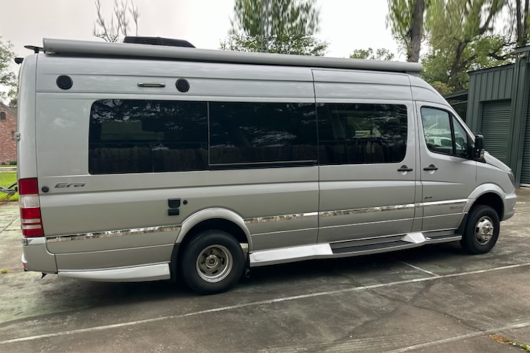 4th Image of a 2019 MERCEDES-BENZ SPRINTER 3500