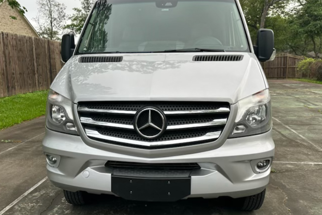 5th Image of a 2019 MERCEDES-BENZ SPRINTER 3500