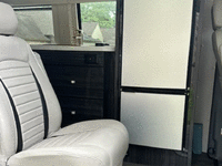 Image 11 of 20 of a 2019 MERCEDES-BENZ SPRINTER 3500