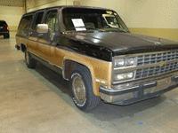 Image 1 of 13 of a 1991 CHEVROLET SUBURBAN R1500