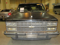 Image 3 of 13 of a 1991 CHEVROLET SUBURBAN R1500