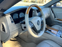 Image 10 of 22 of a 2004 CADILLAC XLR