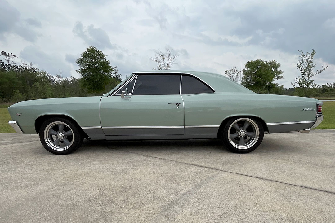 2nd Image of a 1967 CHEVROLET CHEVELLE