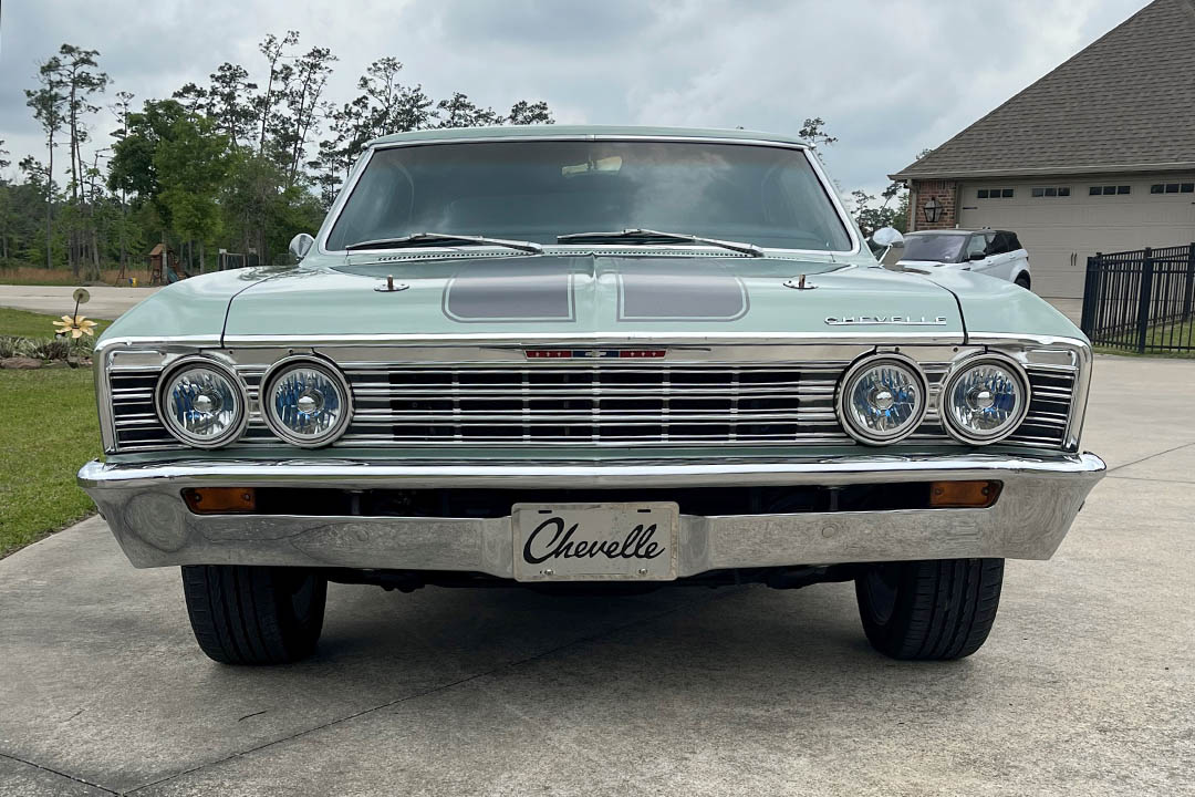 3rd Image of a 1967 CHEVROLET CHEVELLE