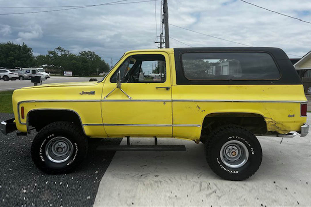 3rd Image of a 1977 GMC JIMMY HIGH SIERRA 4X4