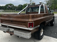 Image 4 of 8 of a 1981 CHEVROLET K10