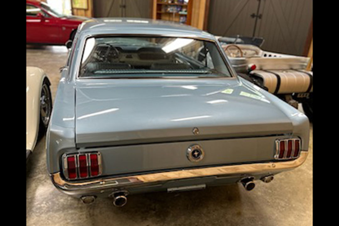 3rd Image of a 1965 FORD MUSTANG