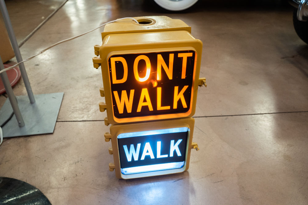 0th Image of a N/A WALK / DONT WALK TRAFFIC SIGN