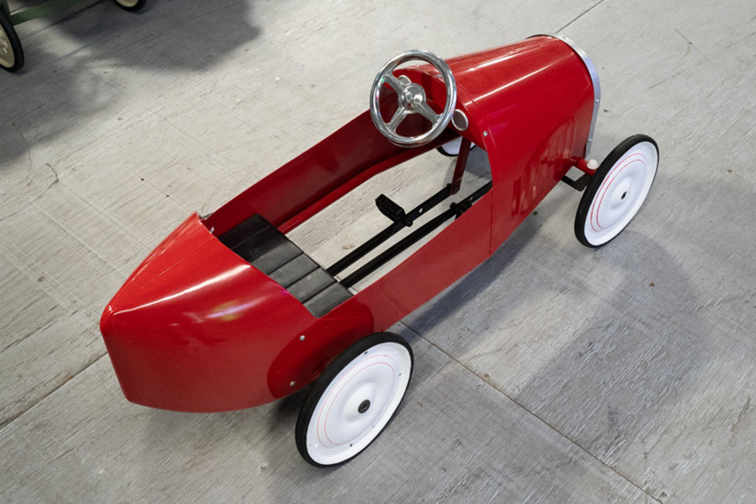 2nd Image of a N/A AMF PEDAL CAR