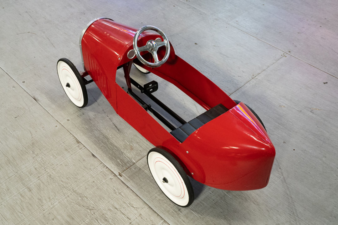 3rd Image of a N/A AMF PEDAL CAR