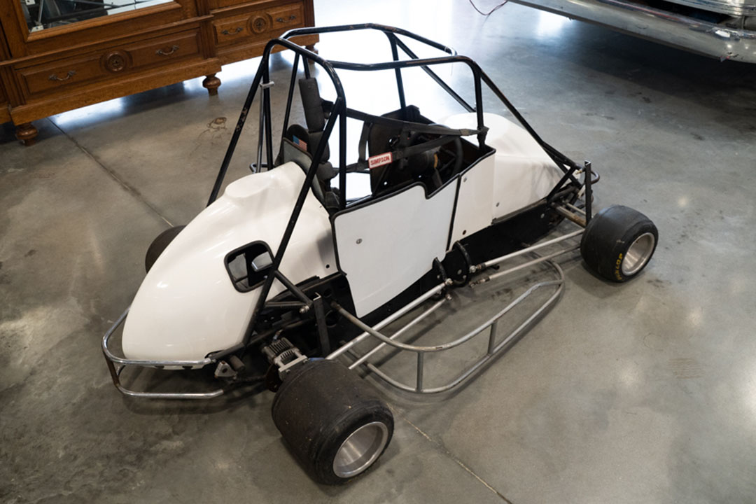 2nd Image of a N/A DIRT GO KART