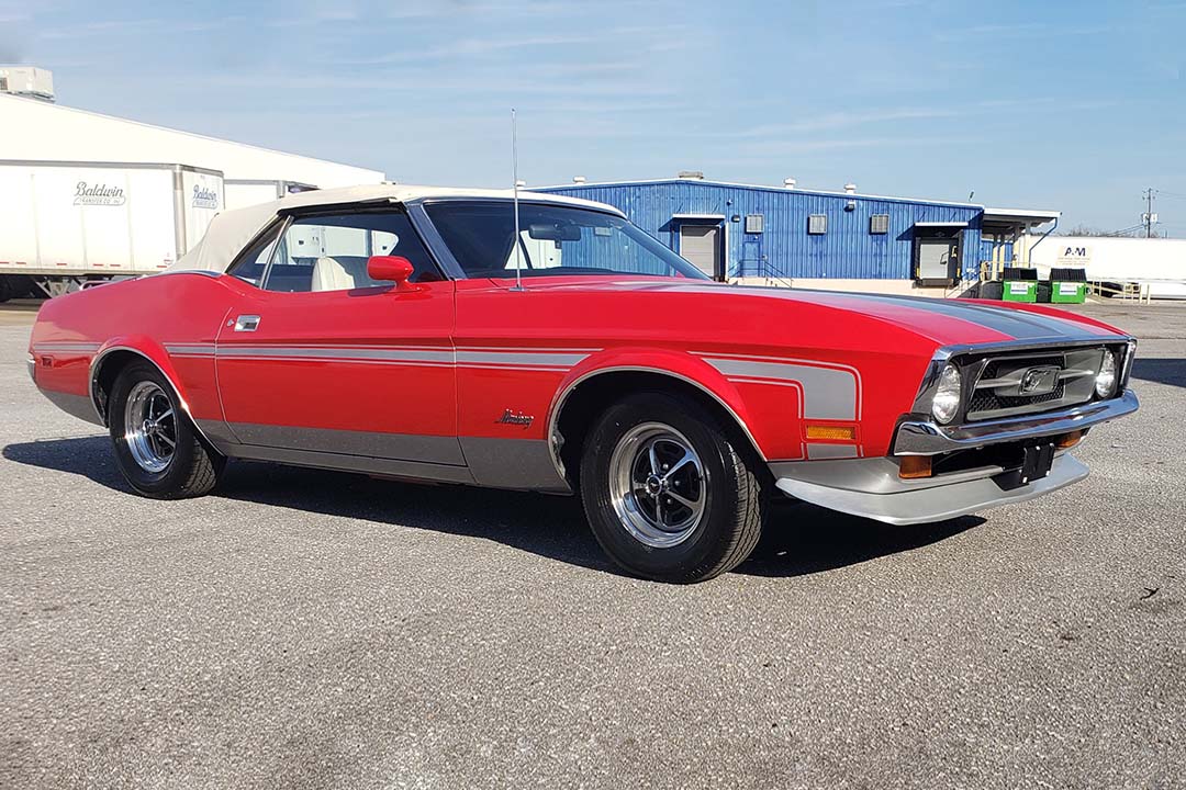 2nd Image of a 1972 FORD MUSTANG