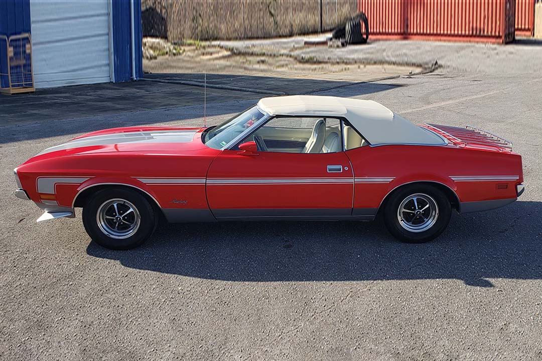 4th Image of a 1972 FORD MUSTANG