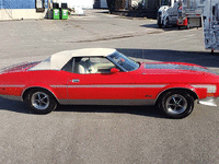 Image 4 of 19 of a 1972 FORD MUSTANG