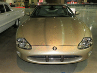 Image 4 of 15 of a 2000 JAGUAR XK8