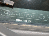 Image 13 of 15 of a 2000 JAGUAR XK8