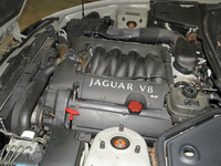 Image 15 of 15 of a 2000 JAGUAR XK8