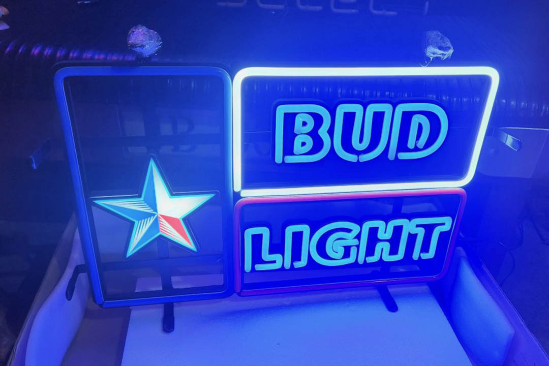 1st Image of a N/A BUD LIGHT STAR NEON SIGN