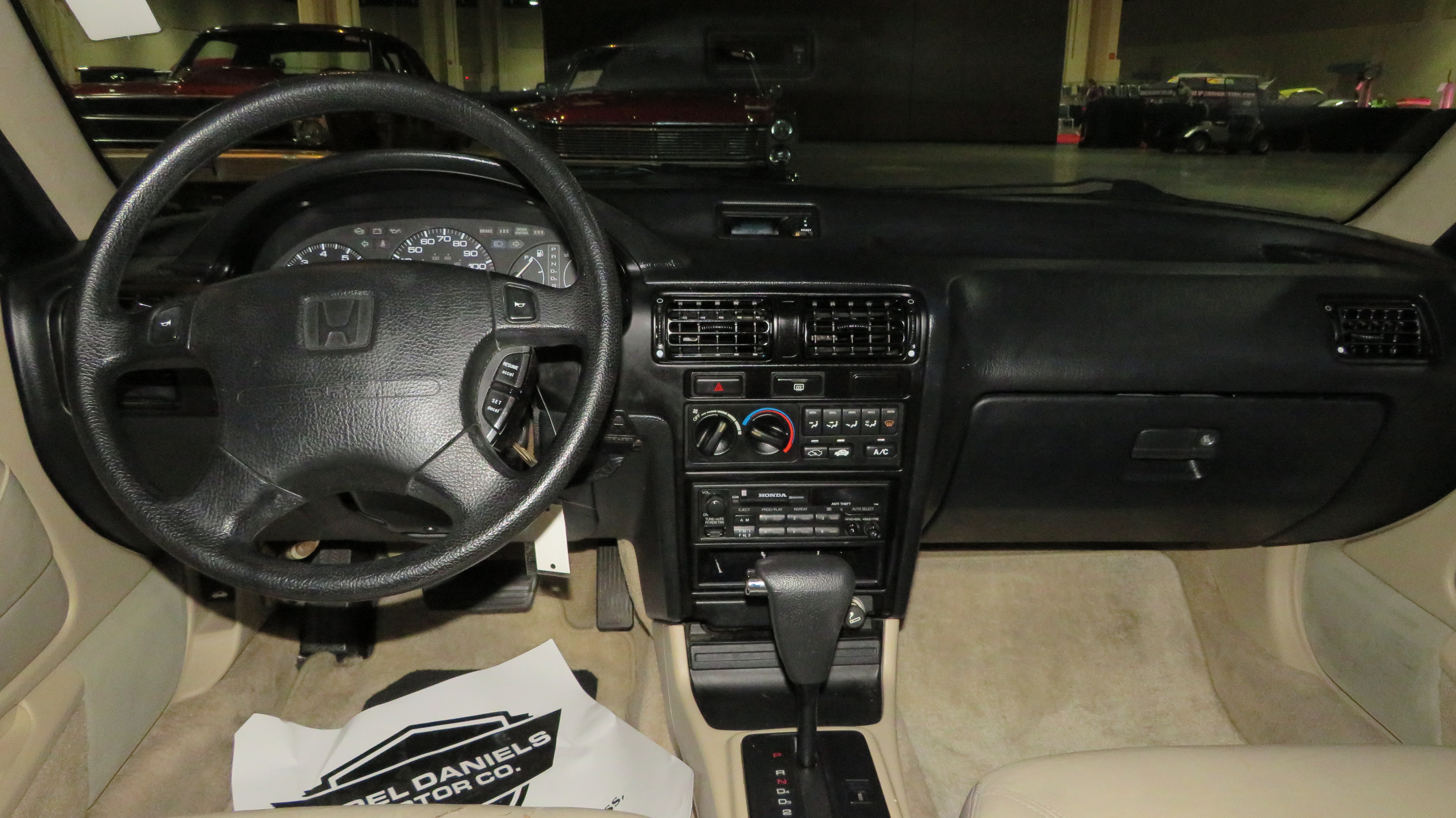 4th Image of a 1992 HONDA ACCORD EX