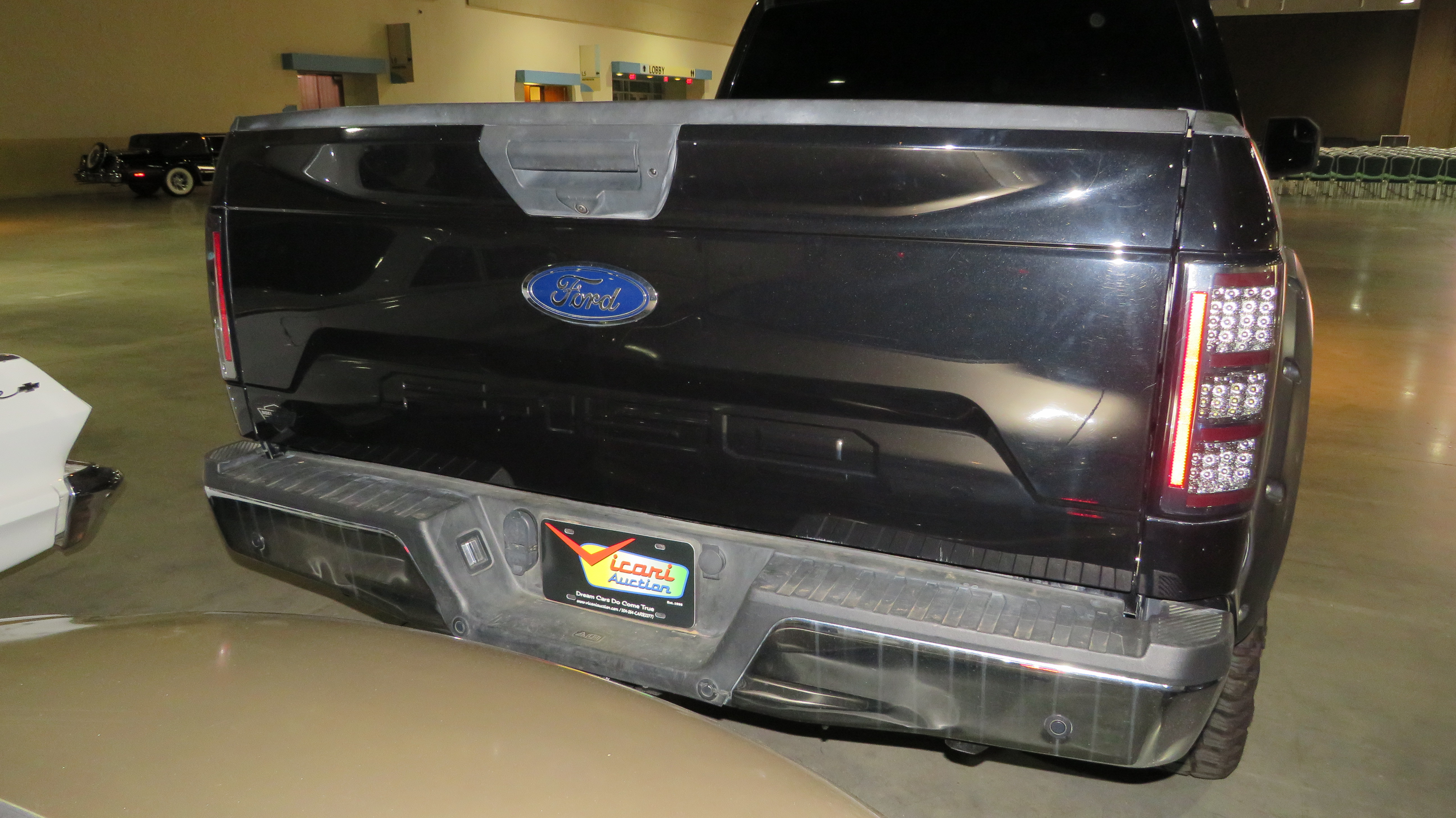 9th Image of a 2019 FORD F-150 XLT