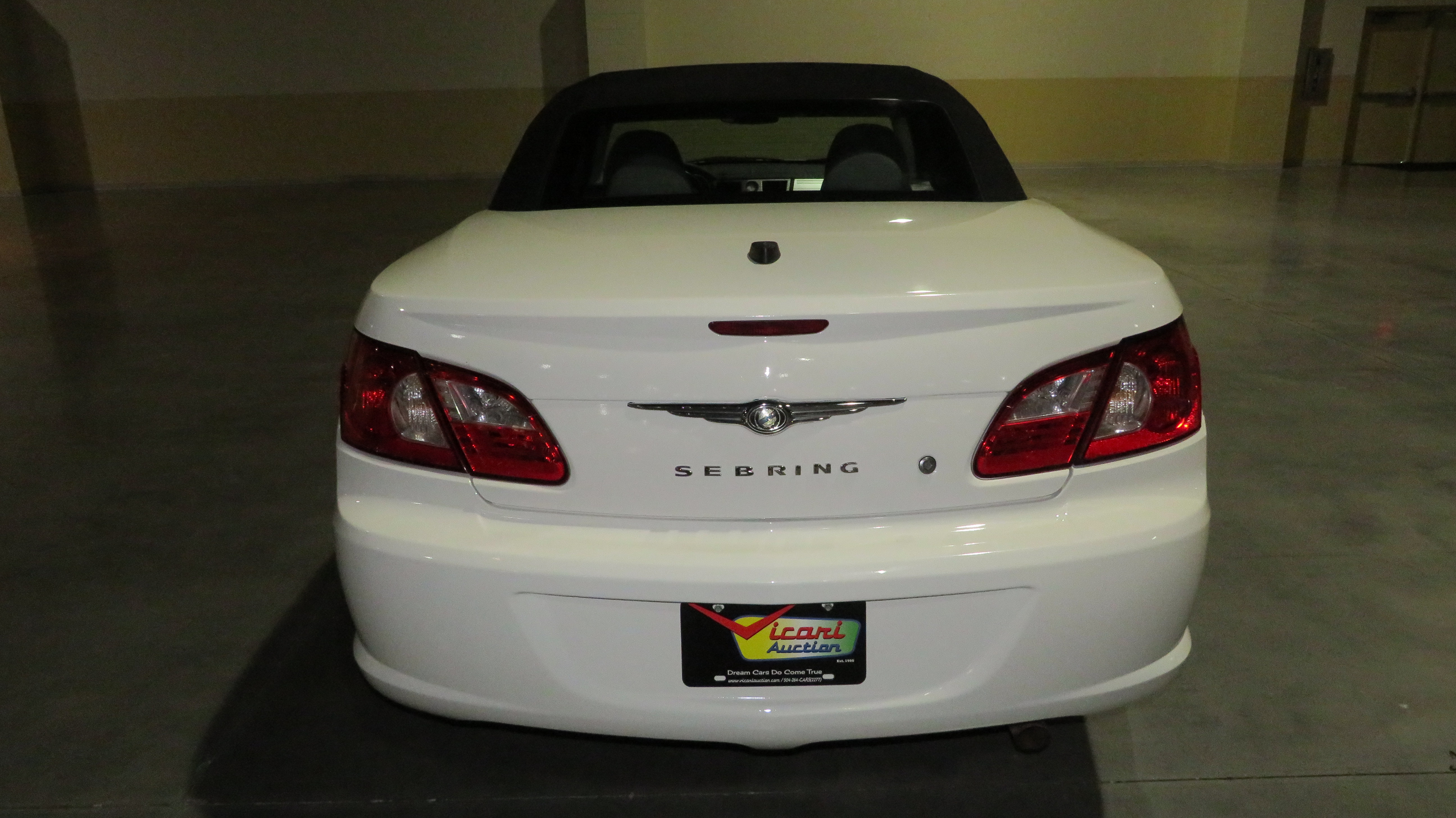 4th Image of a 2008 CHRYSLER SEBRING TOURING