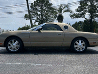 Image 2 of 10 of a 2005 FORD THUNDERBIRD