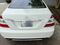 Image 8 of 10 of a 2008 MERCEDES-BENZ S-CLASS S550