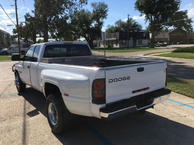 3rd Image of a 2001 DODGE RAM PICKUP 3500