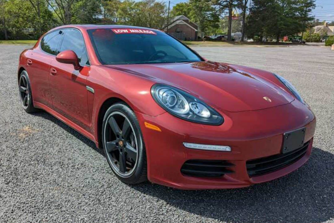 1st Image of a 2015 PORSCHE PANAMERA