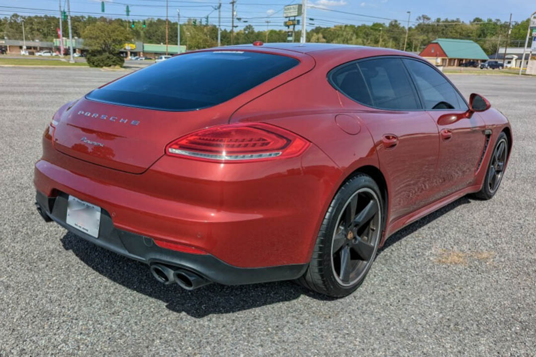 3rd Image of a 2015 PORSCHE PANAMERA