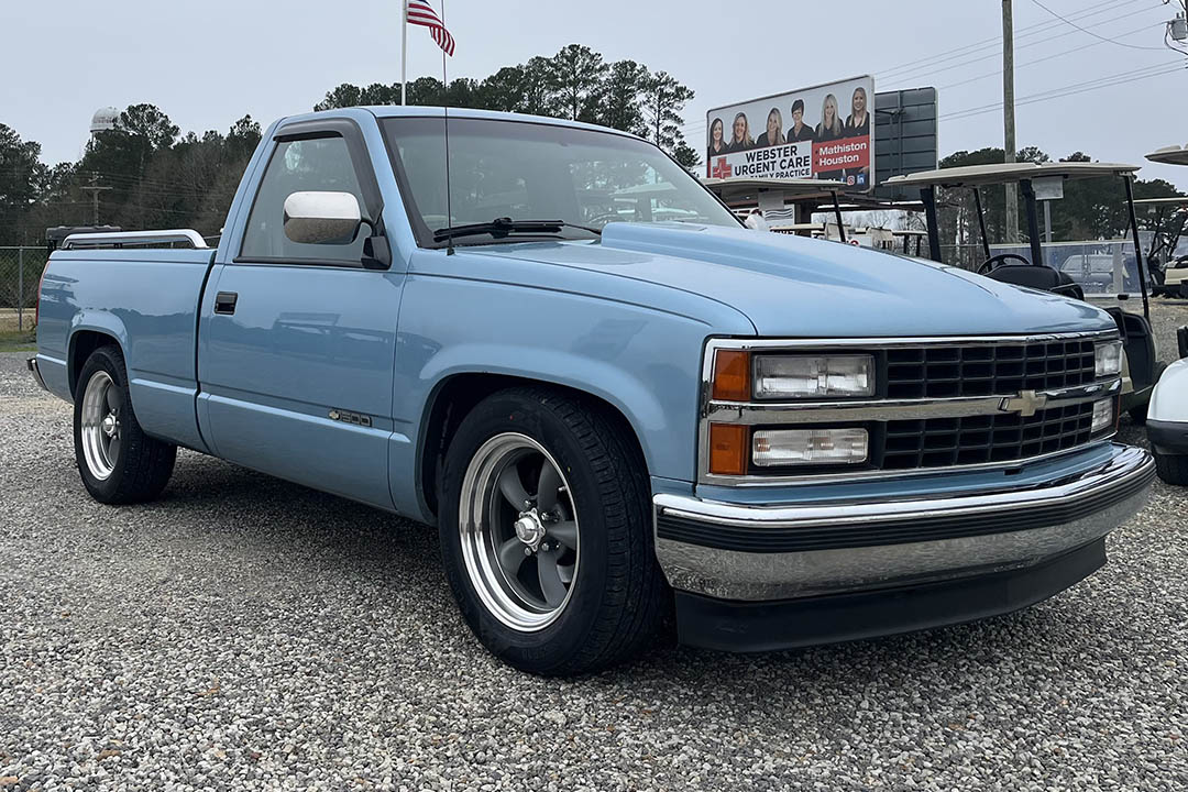 2nd Image of a 1989 CHEVROLET C1500