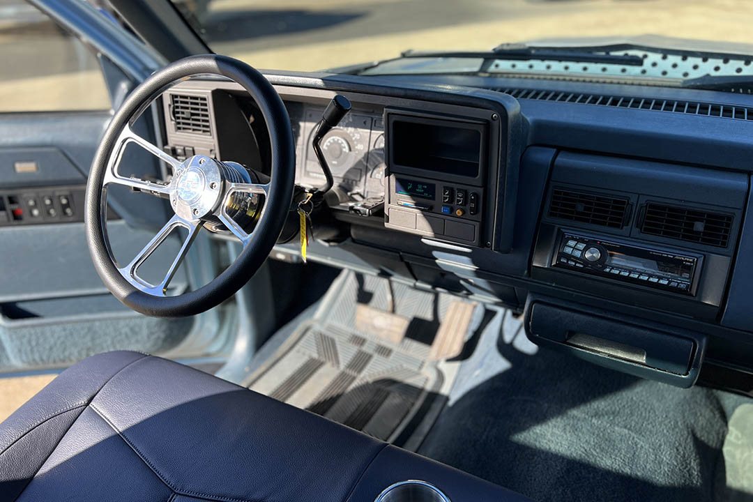 6th Image of a 1989 CHEVROLET C1500