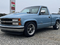 Image 1 of 8 of a 1989 CHEVROLET C1500