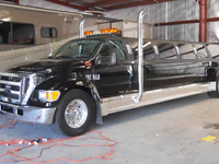 Image 1 of 1 of a 2005 FORD F650