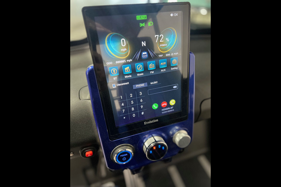 3rd Image of a 2023 EVOLUTION D3