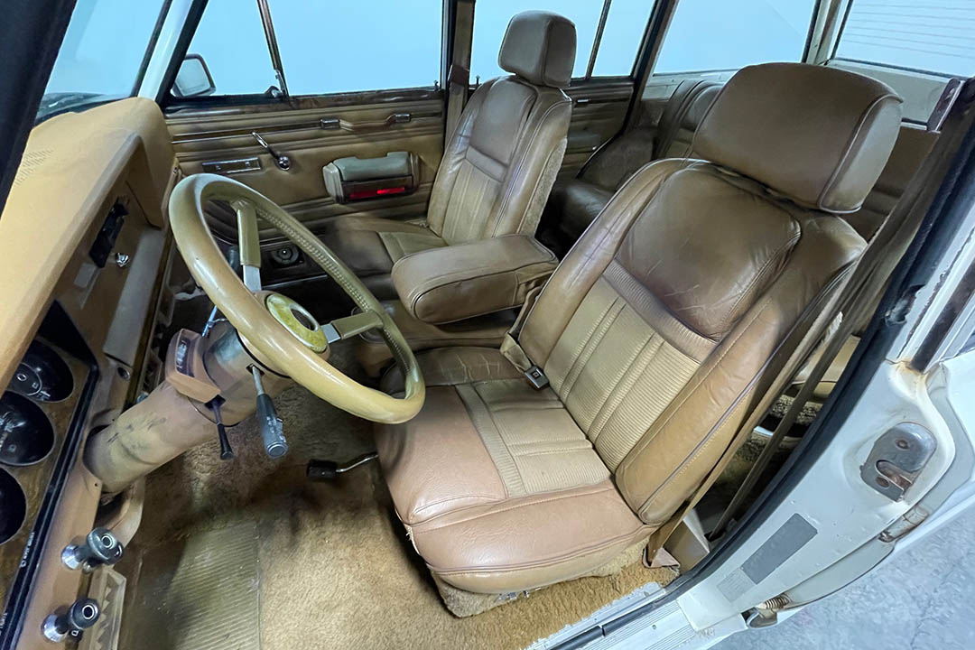 1st Image of a 1985 JEEP GRAND WAGONEER