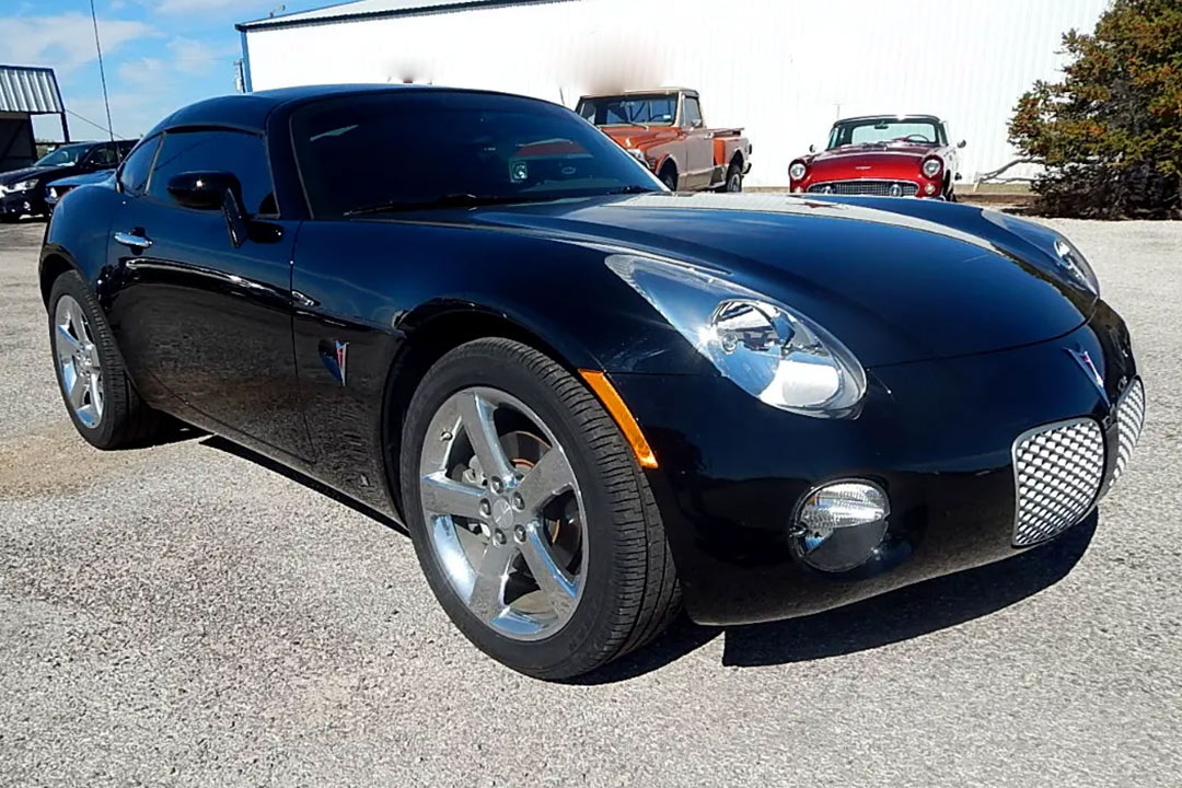 2nd Image of a 2009 PONTIAC SOLSTICE