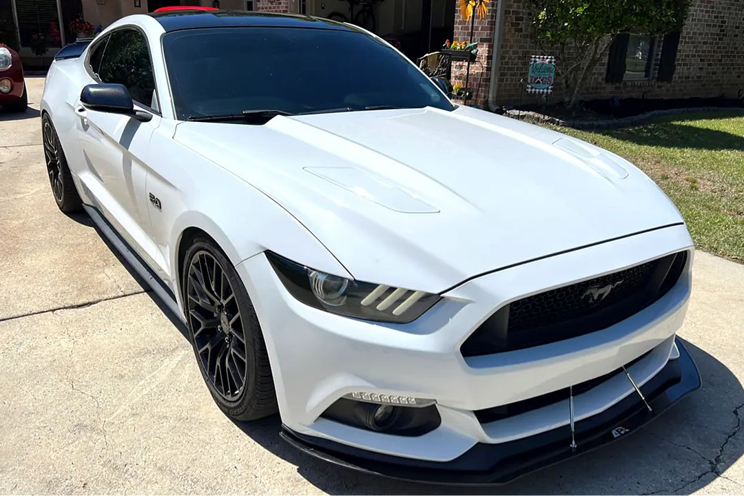 1st Image of a 2016 FORD MUSTANG GT