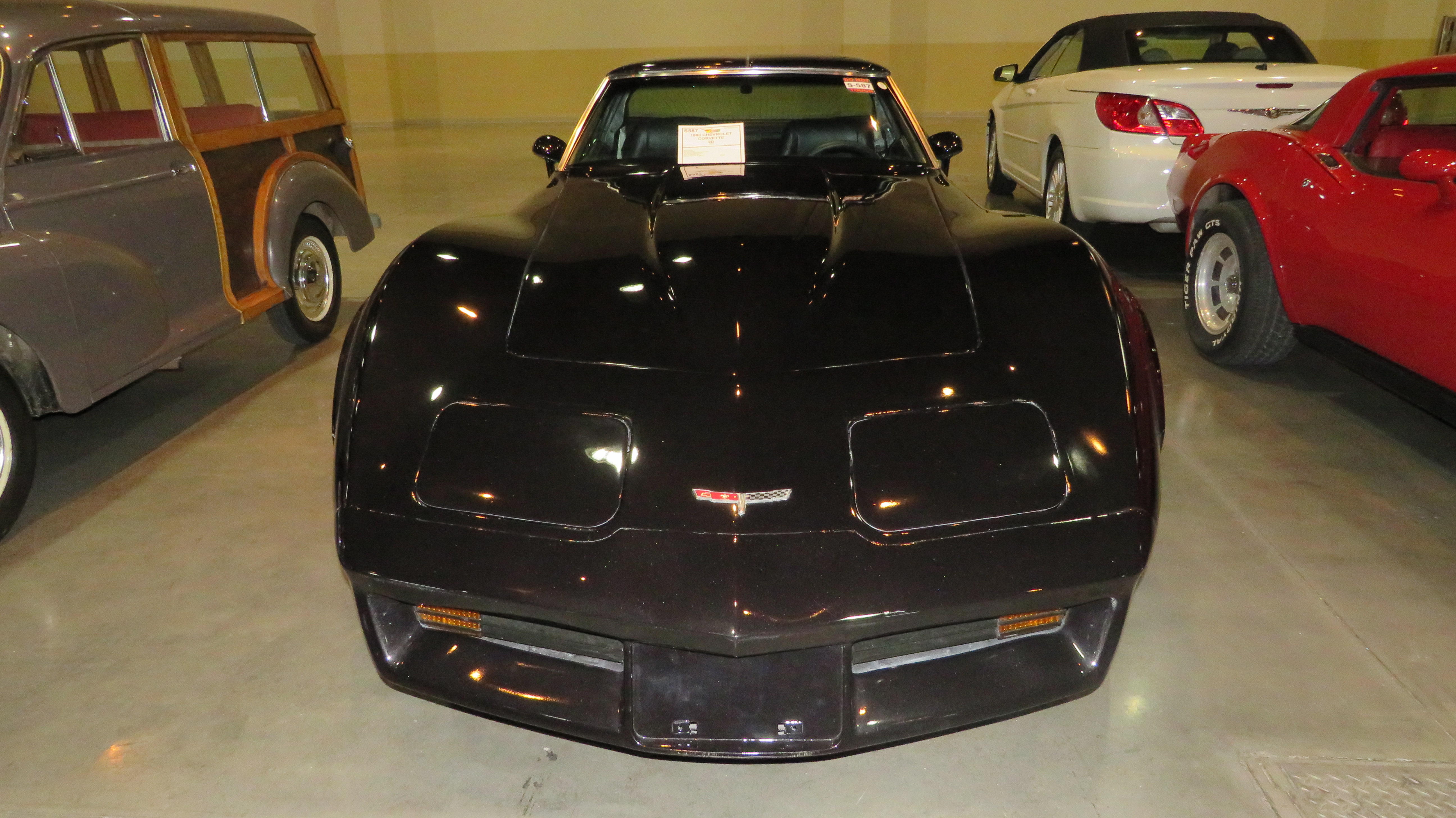 2nd Image of a 1980 CHEVROLET CORVETTE