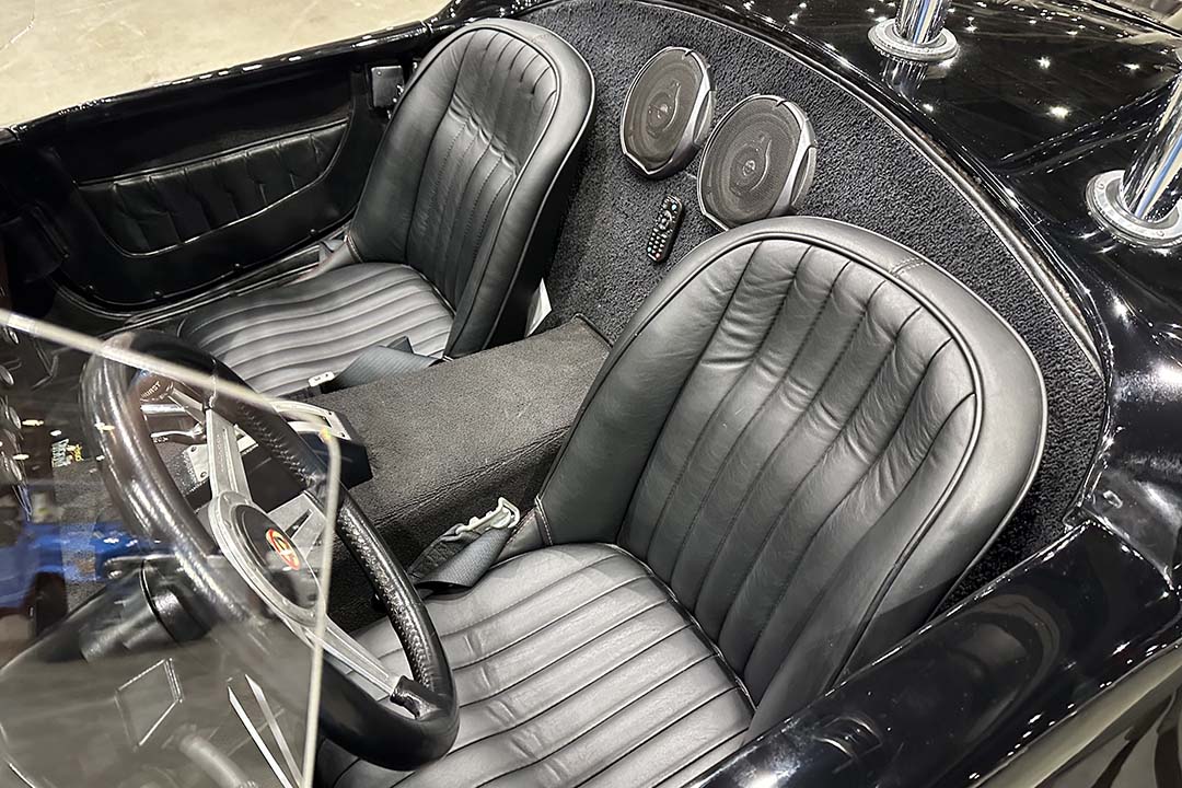 3rd Image of a 1966 SHELBY COBRA