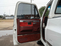 Image 11 of 29 of a 1982 CHEVROLET C10