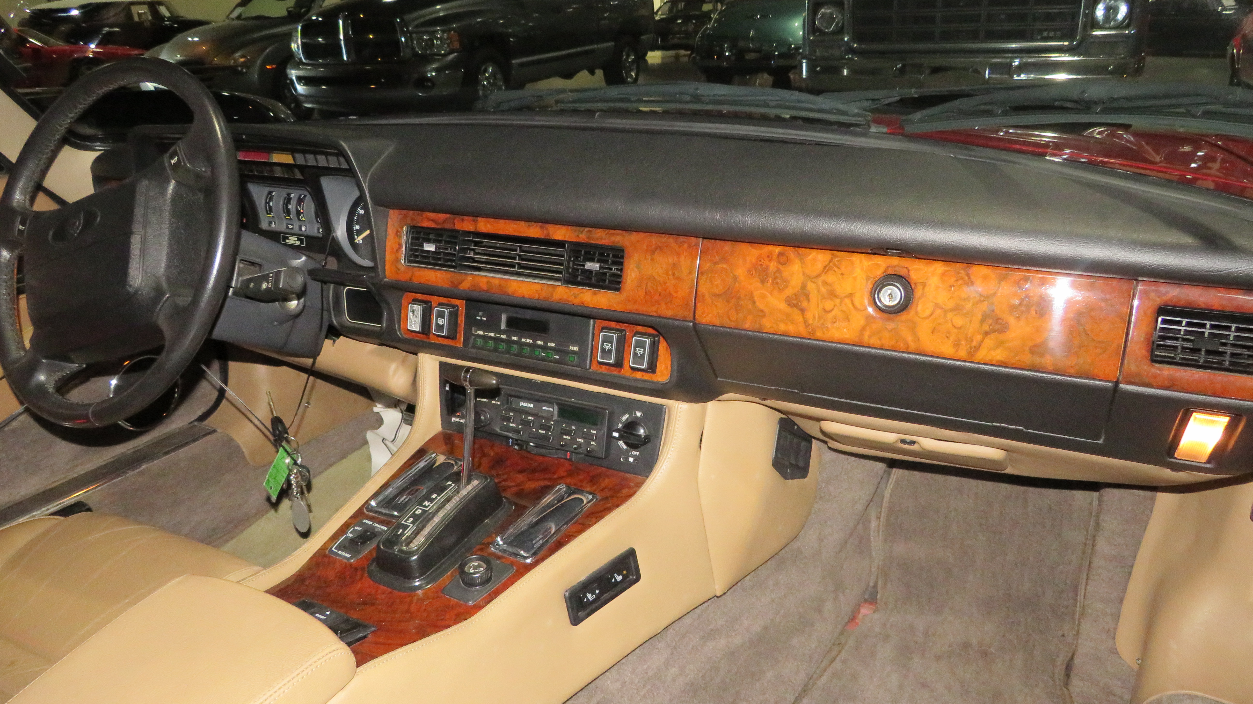 6th Image of a 1990 JAGUAR XJ